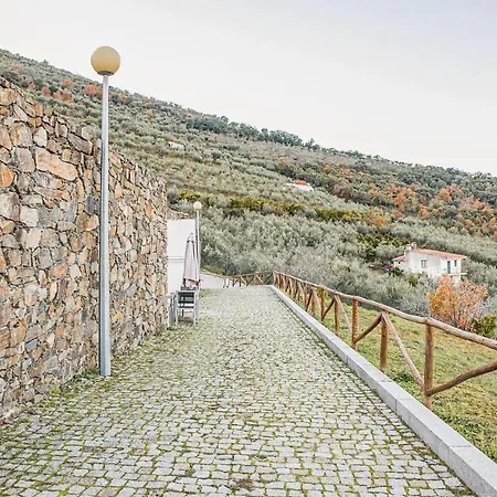 Cozy Apartment In Freixo De Espada C